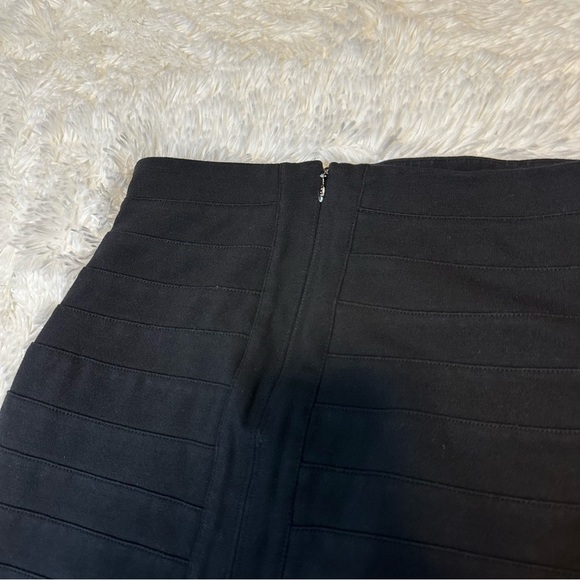 Express Layer Stitch Pencil Skirt - Picture 4 of 8